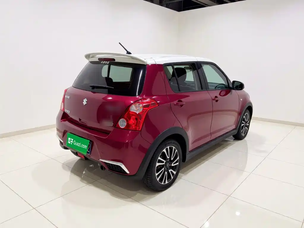 Suzuki Swift 2015 — фото 6