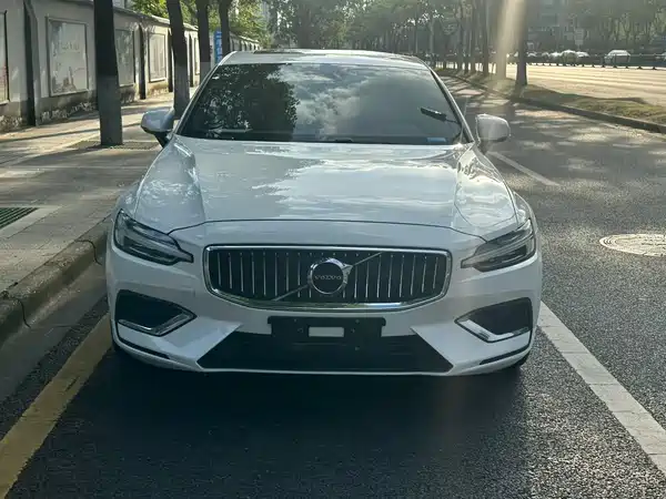 Volvo S60 2021