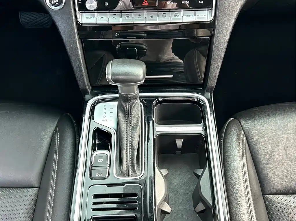 GAC Trumpchi GS8 2021 — фото 15