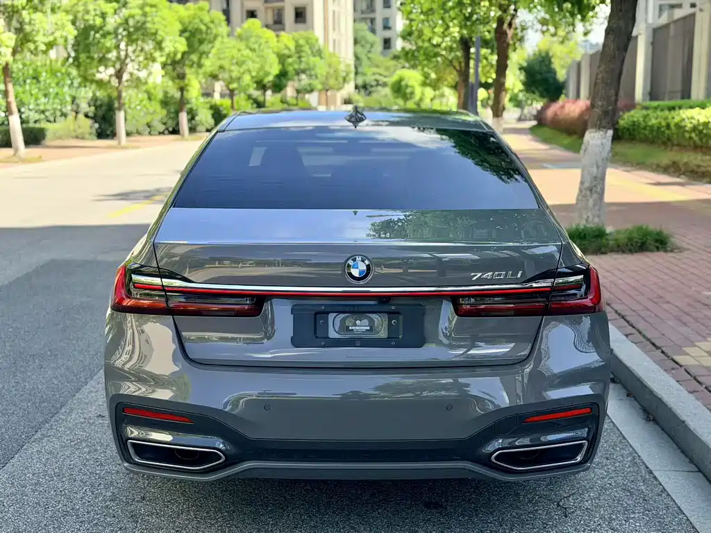 BMW 7 Series 2021 — фото 14