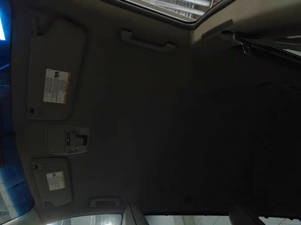Toyota Sienna 2015 — фото 14