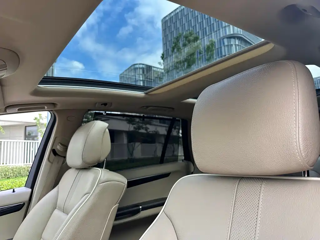 Mercedes-Benz R-Class 2018 — фото 12