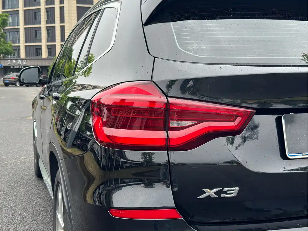 BMW X3 2021 — фото 8