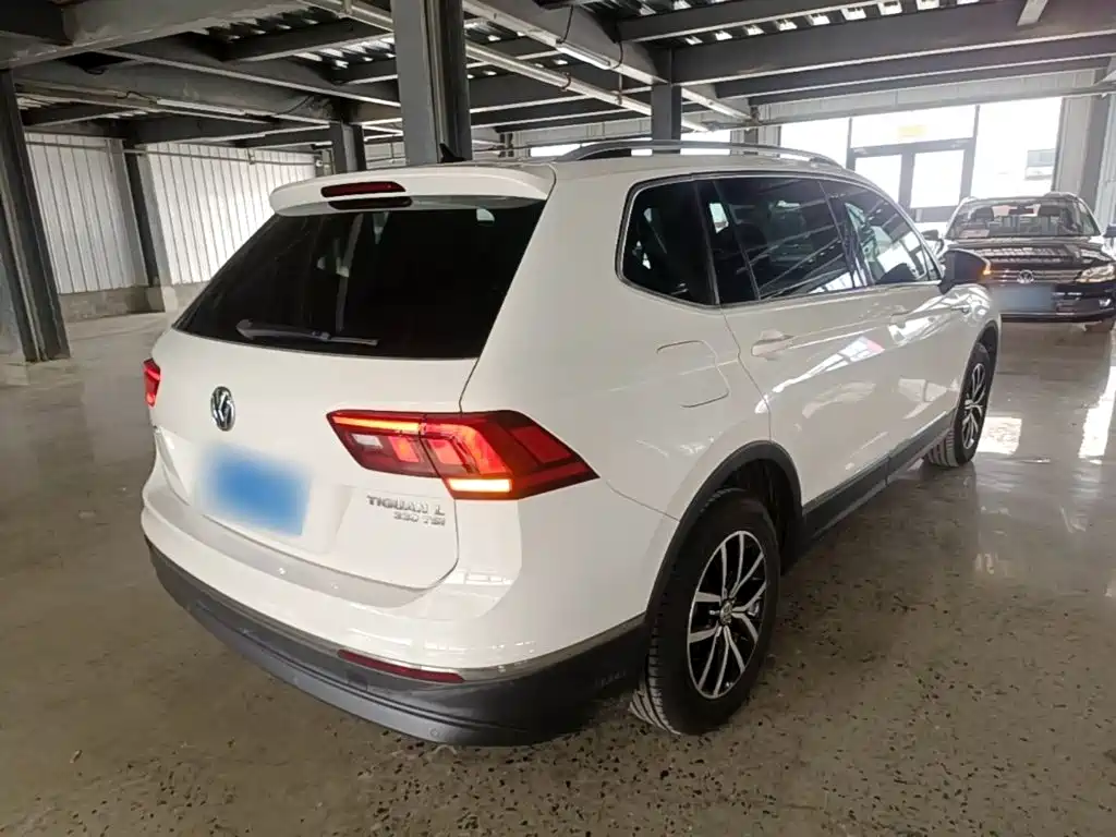 Volkswagen Tiguan L 2017