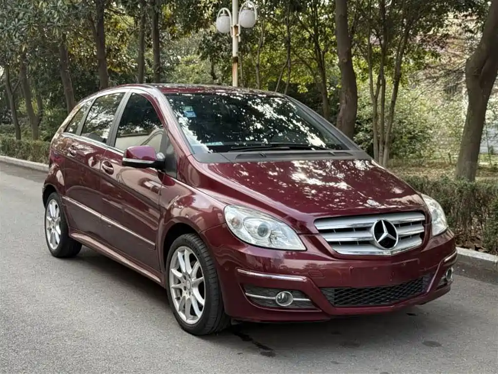 Mercedes-Benz B-Class 2011