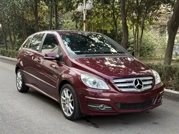 Mercedes-Benz B-Class 2011