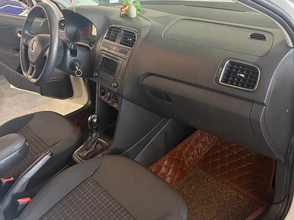 Volkswagen Polo 2016