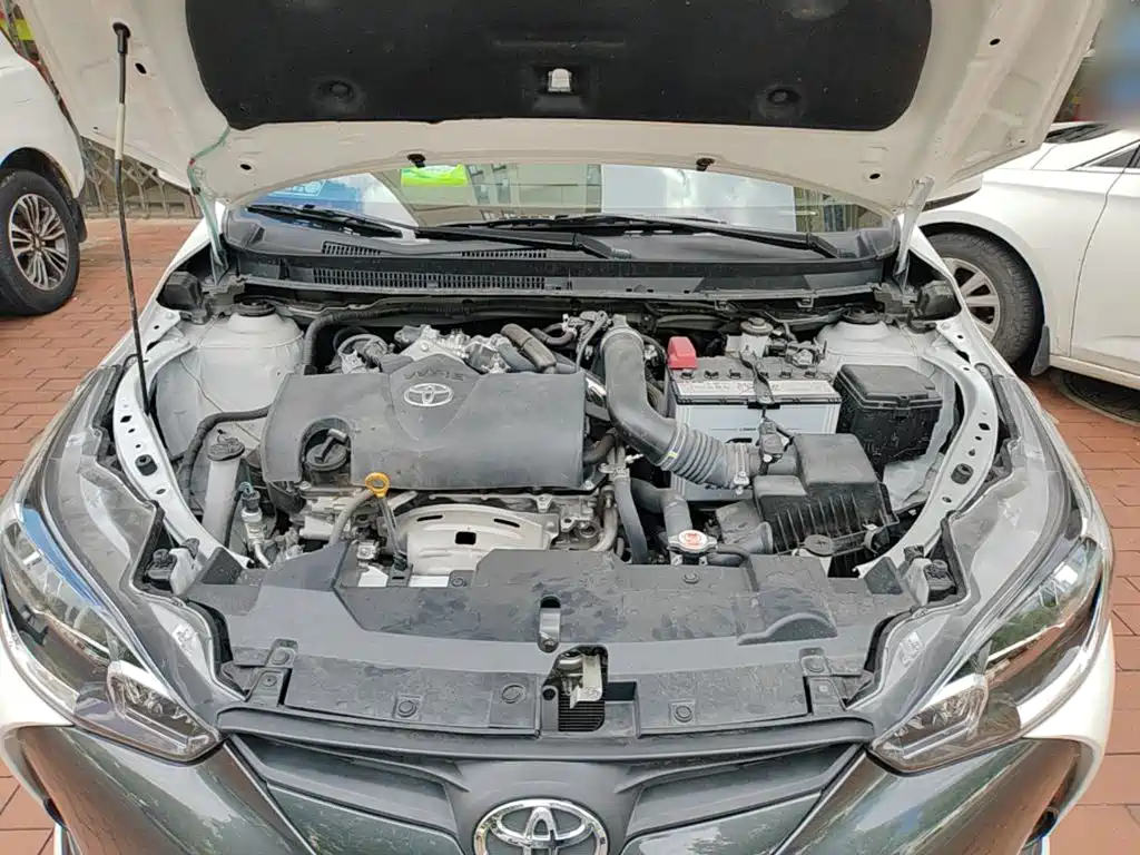 Toyota Yaris L 2023 — фото 20