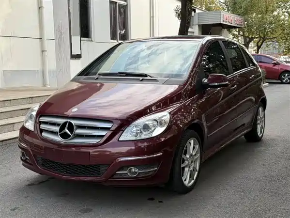 Mercedes-Benz B-Class 2011