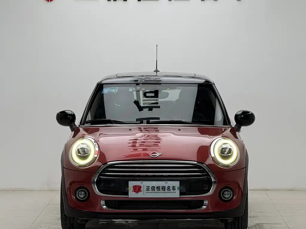 MINI MINI 2020