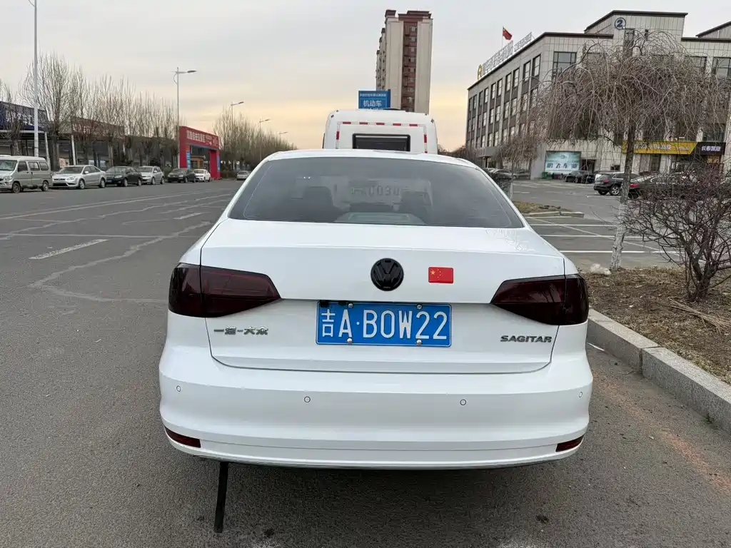 Volkswagen Sagitar 2019