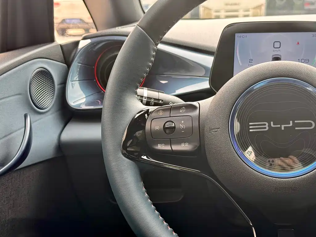 BYD Dolphin 2022 — фото 13