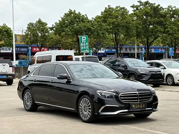 Mercedes-Benz E-Class 2023