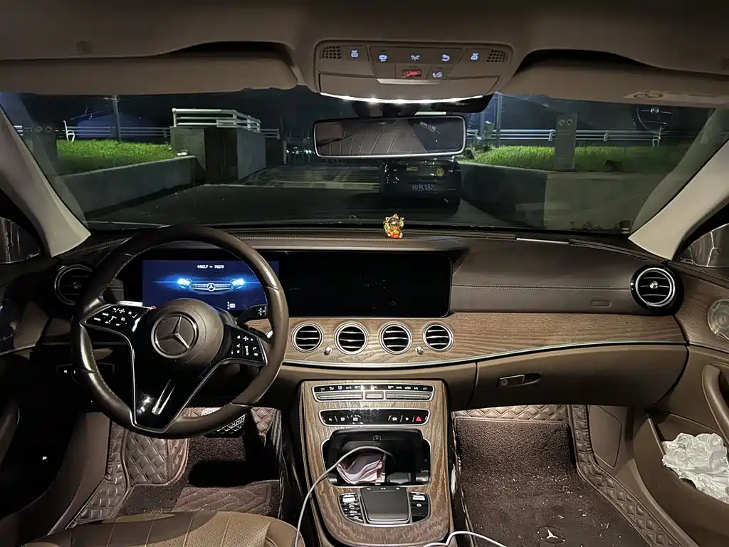 Mercedes-Benz E-Class 2021