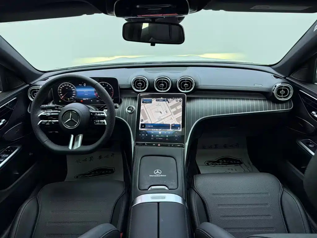 Mercedes-Benz C-Class 2024