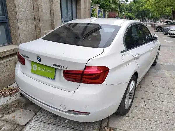 BMW 3 Series 2016