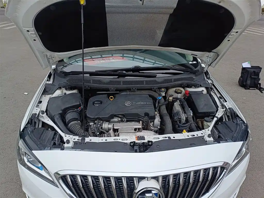 Buick Verano 2017 — фото 20