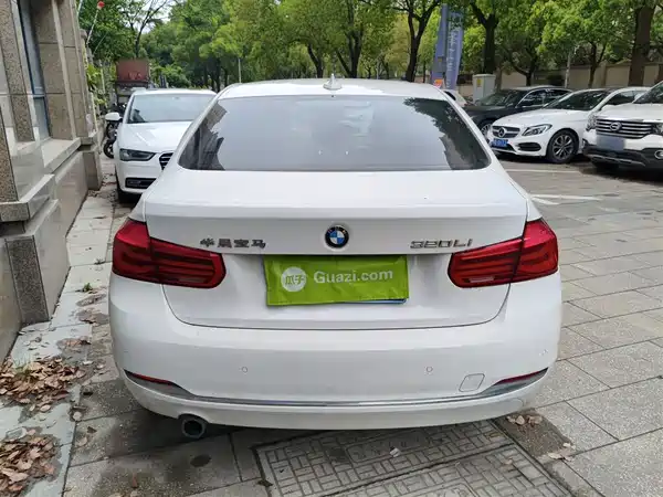 BMW 3 Series 2016