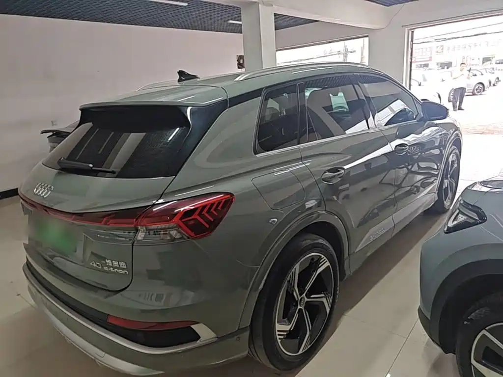 Audi Q4 e-tron 2023