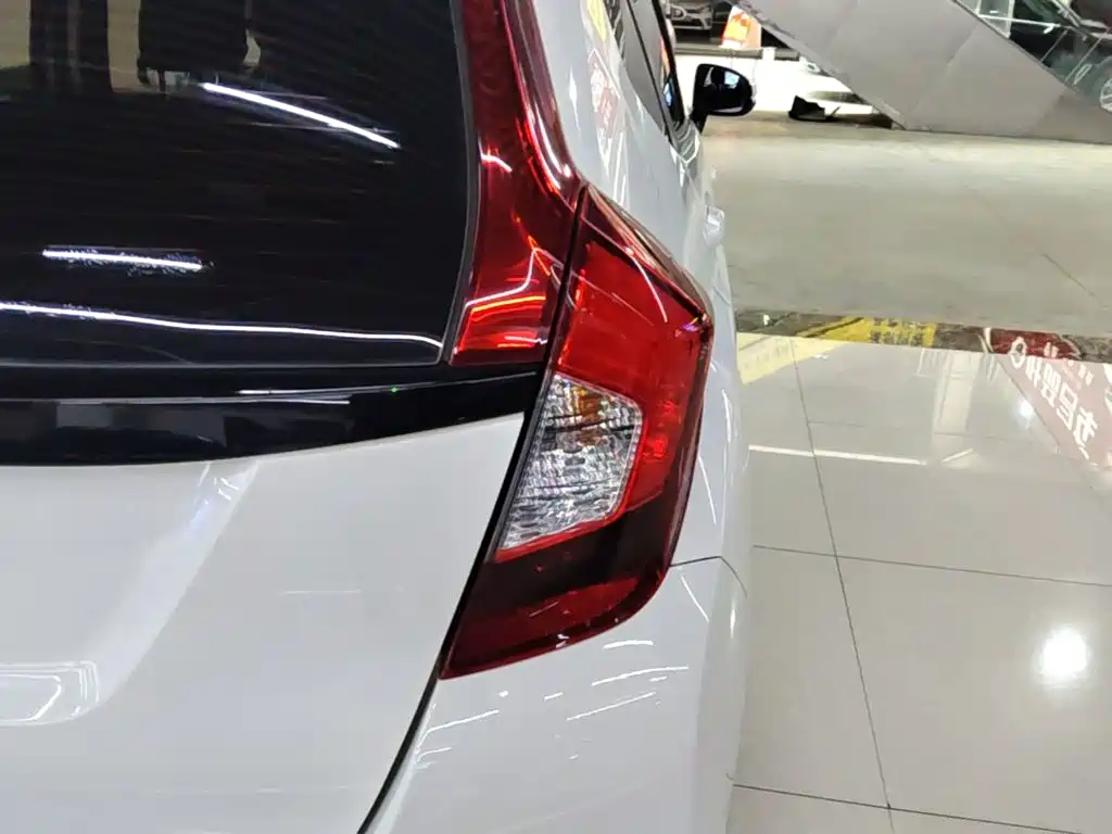 Honda Fit 2020 — фото 8