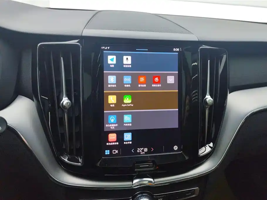 Volvo XC60 2023 — фото 13
