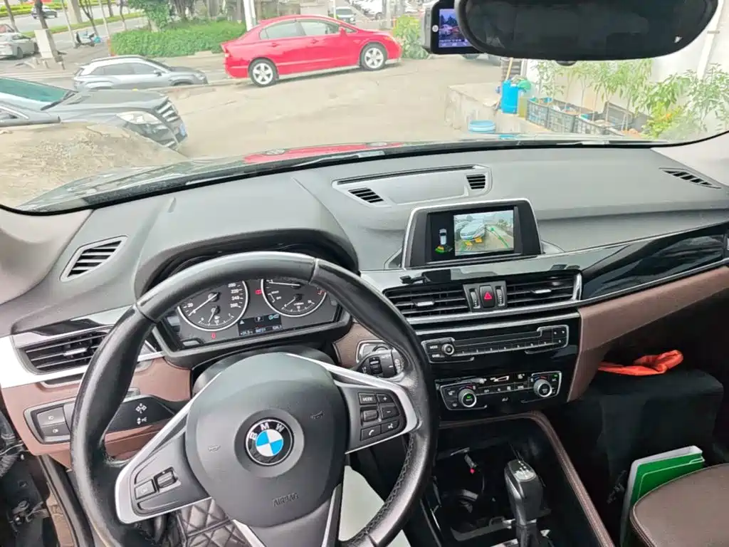 BMW X1 2018 — фото 10