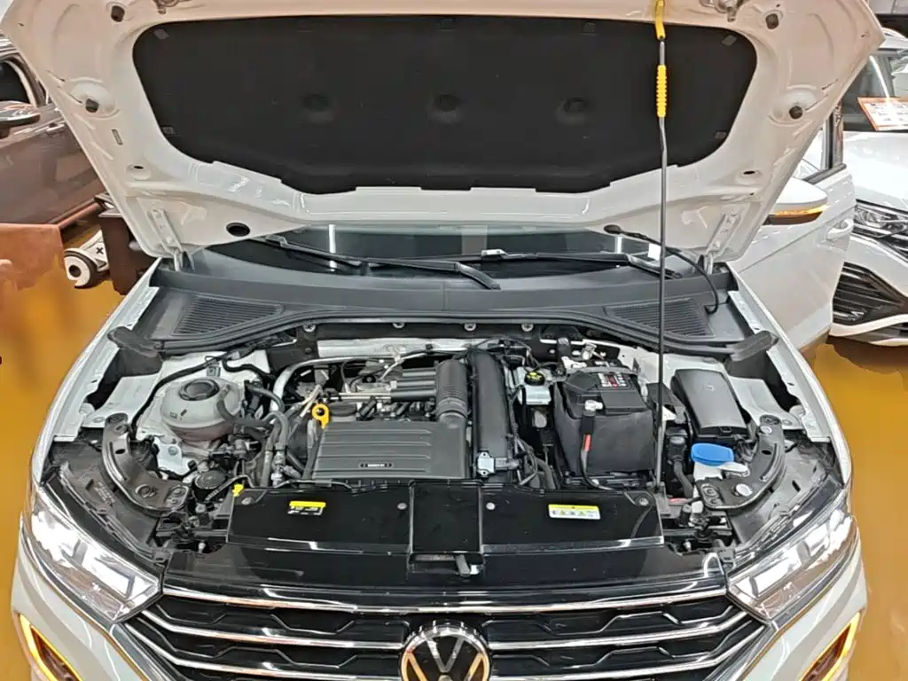 Volkswagen T-Roc 2022 — фото 20