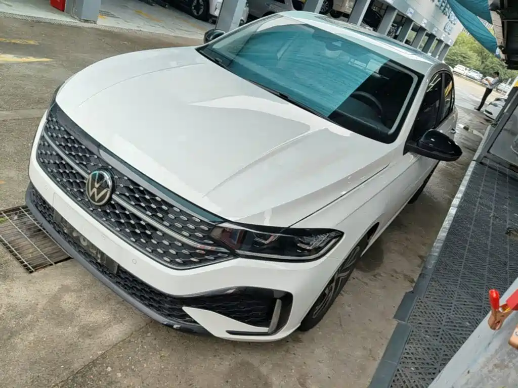 Volkswagen Lavida 2025