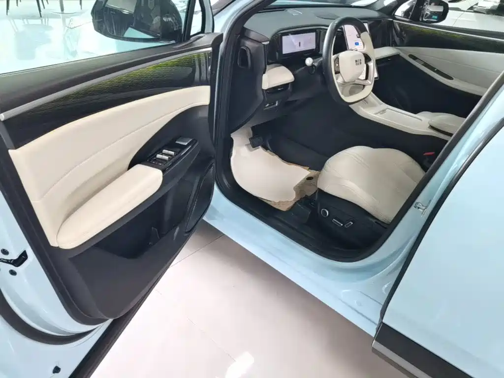 Geely Galaxy L7 2023 — фото 16