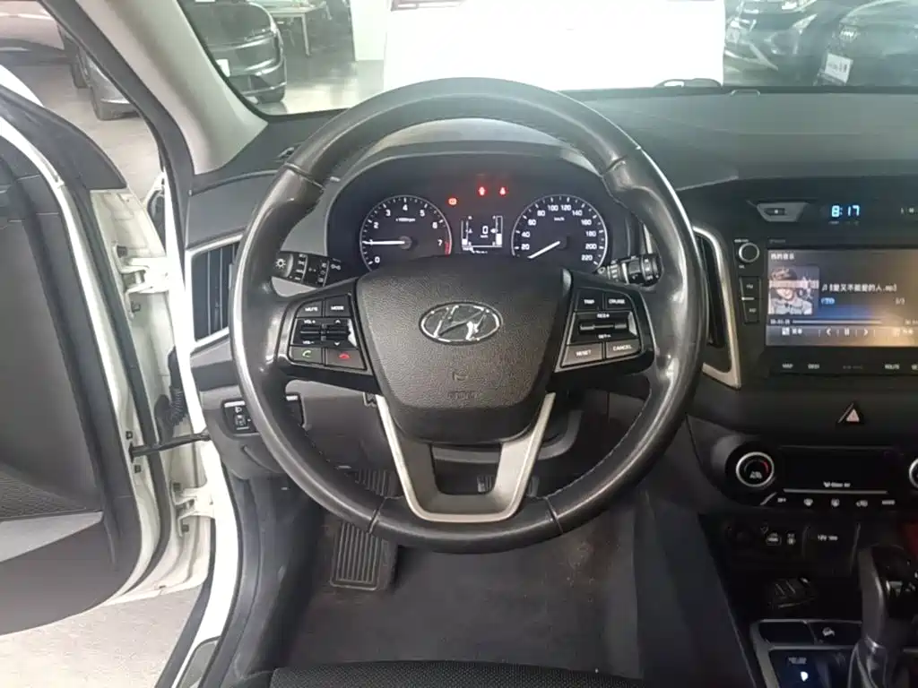 Hyundai ix25 2015 — фото 11