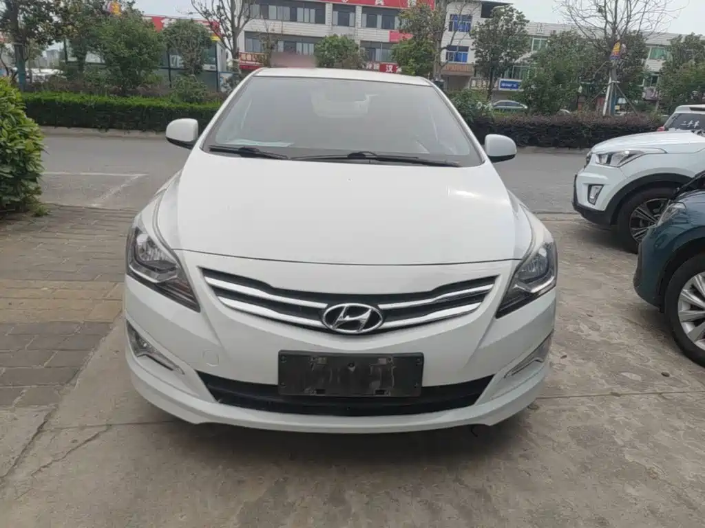 Hyundai Verna 2016