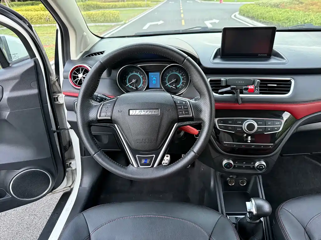 Haval H1 2016 — фото 12