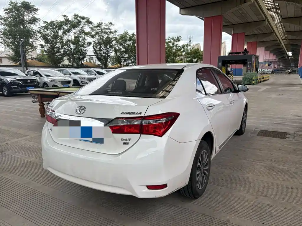 Toyota Corolla 2018 — фото 4