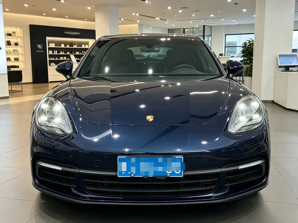 Porsche Panamera 2019 — фото 2