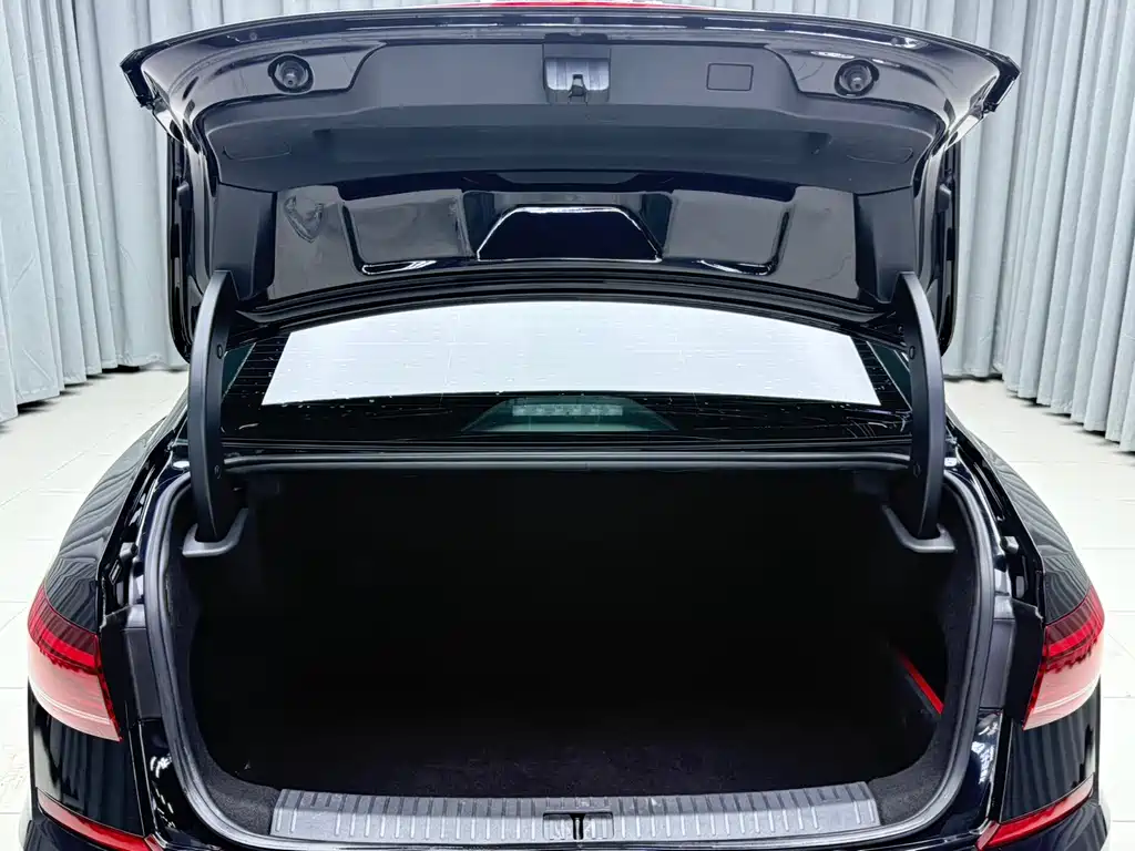 Volkswagen Passat 2023 — фото 20
