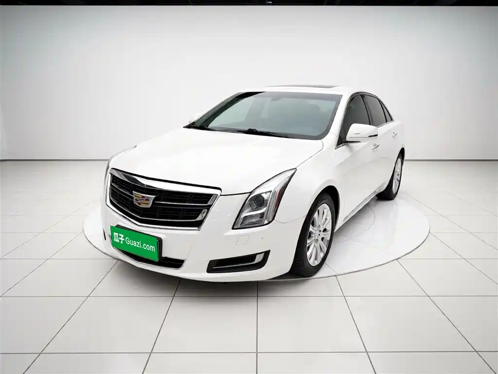 Cadillac XTS 2017 — фото 1