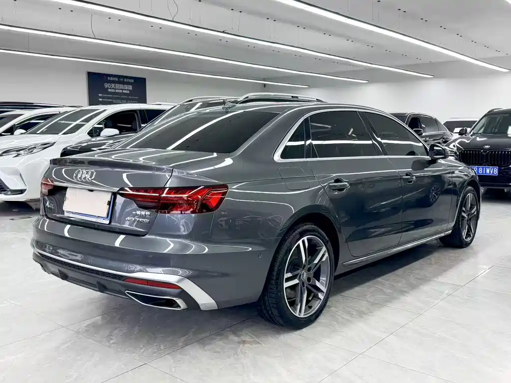 Audi A4L 2021