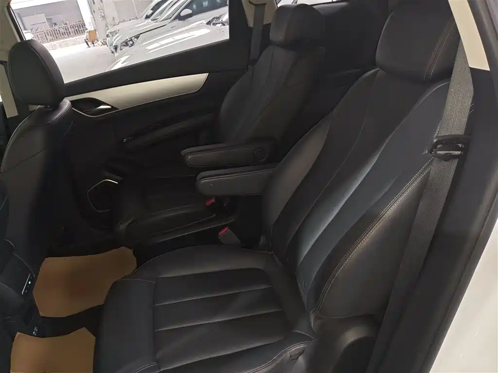 BYD MAX 2021 — фото 17