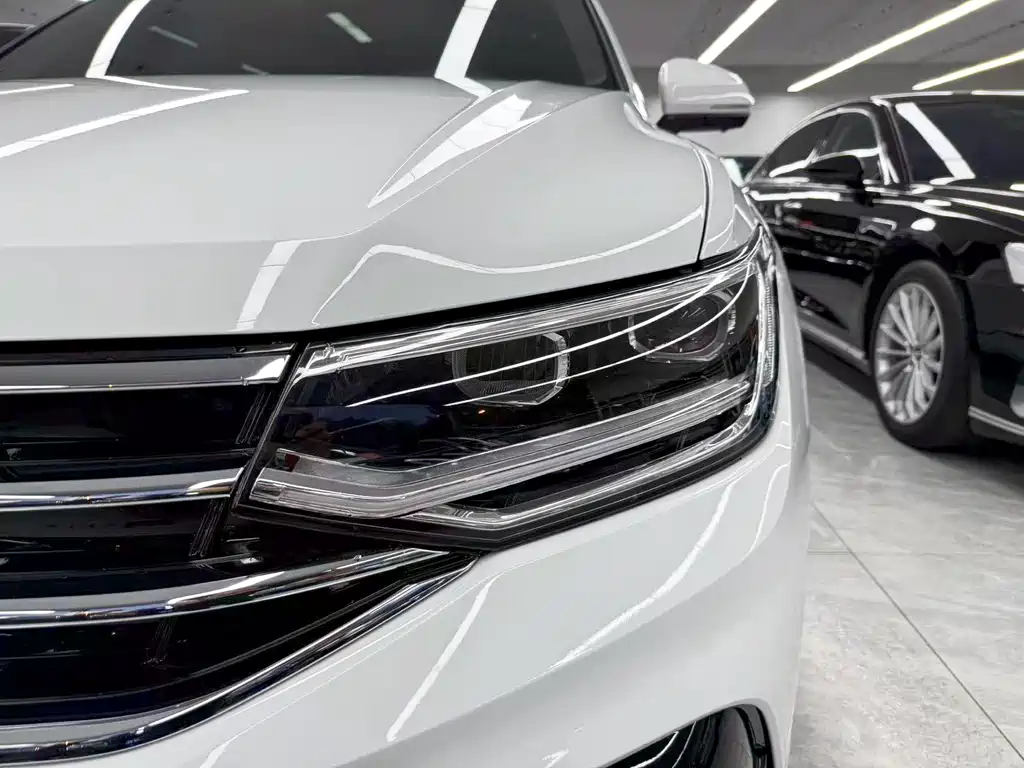 Volkswagen Tiguan L 2024 — фото 25