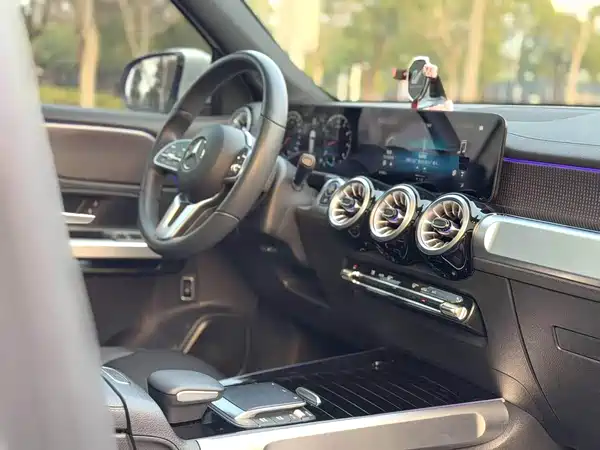 Mercedes-Benz GLB 2022