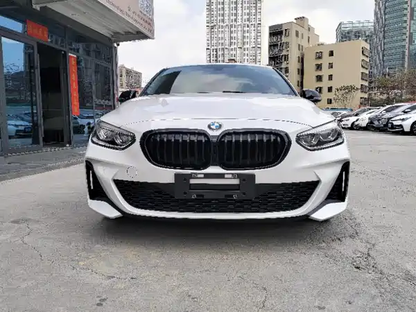 BMW 1 Series 2022