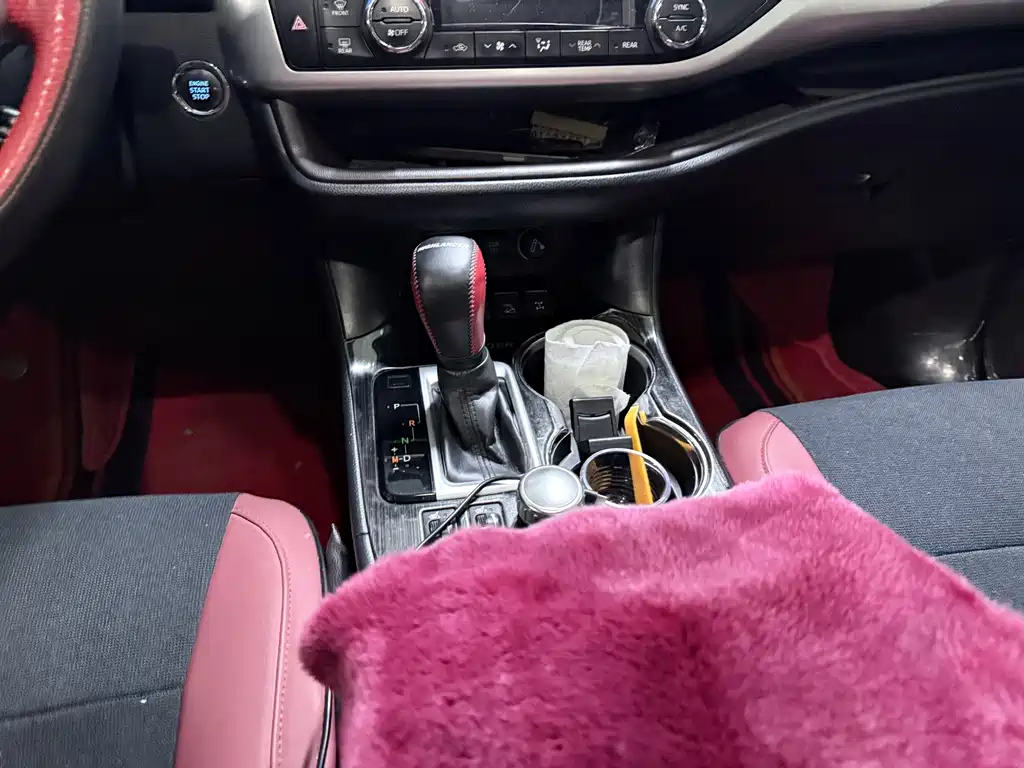 Toyota Highlander 2018 — фото 16