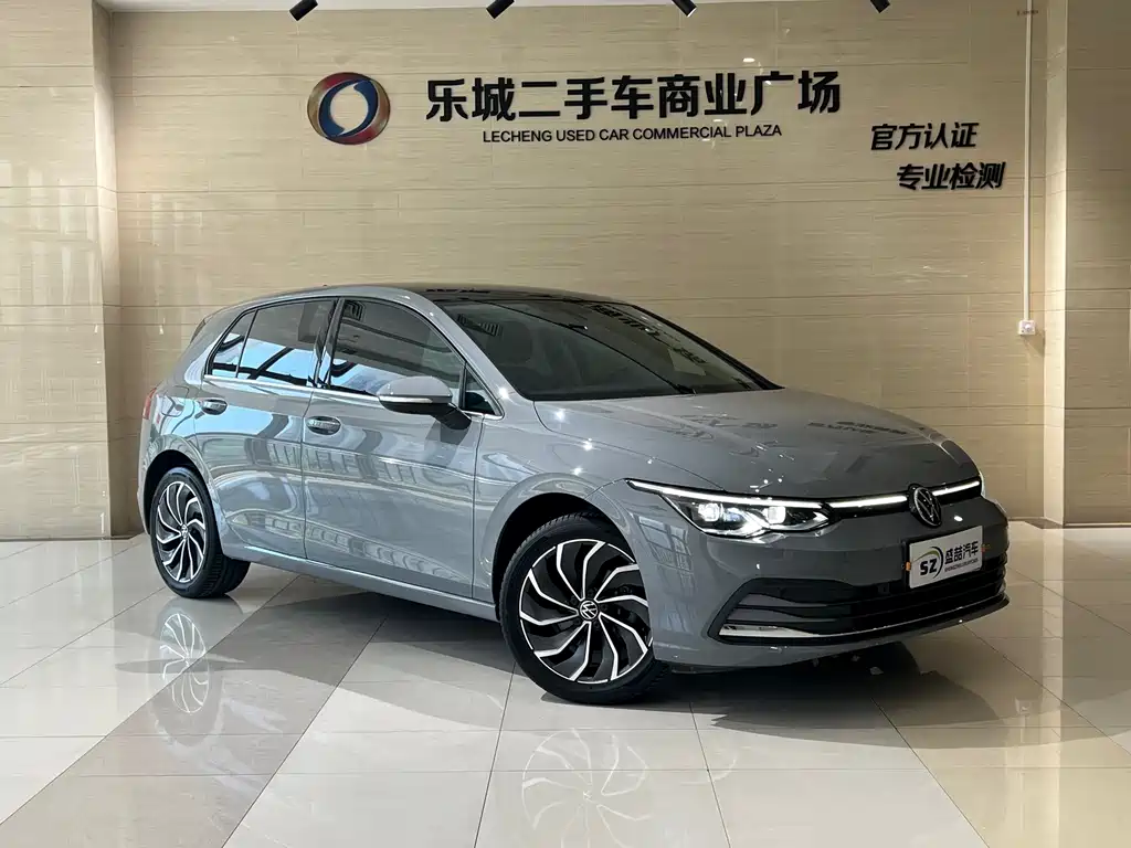 Volkswagen Golf 2024