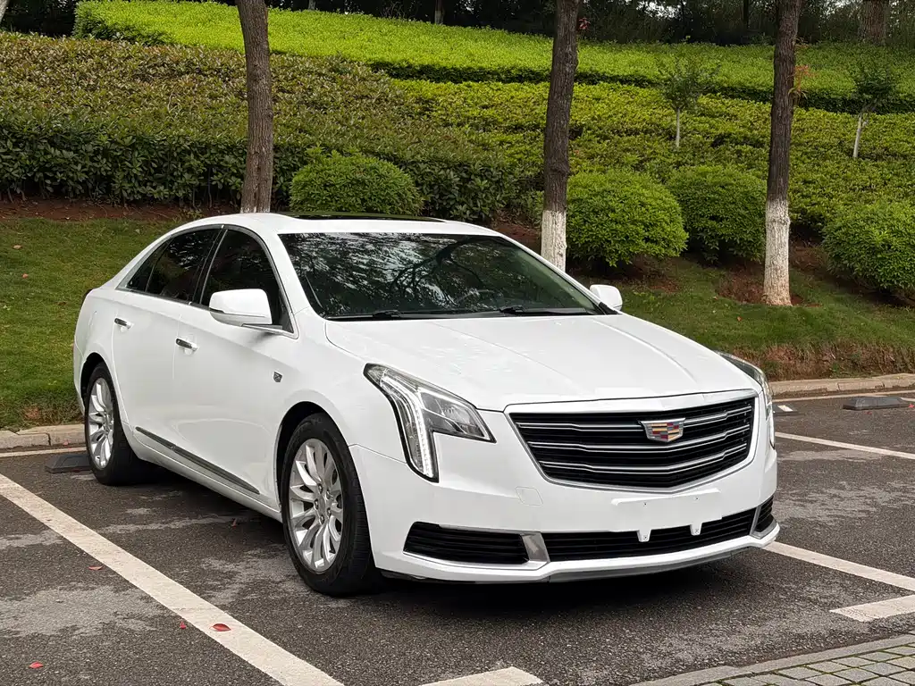 Cadillac XTS 2018 — фото 3
