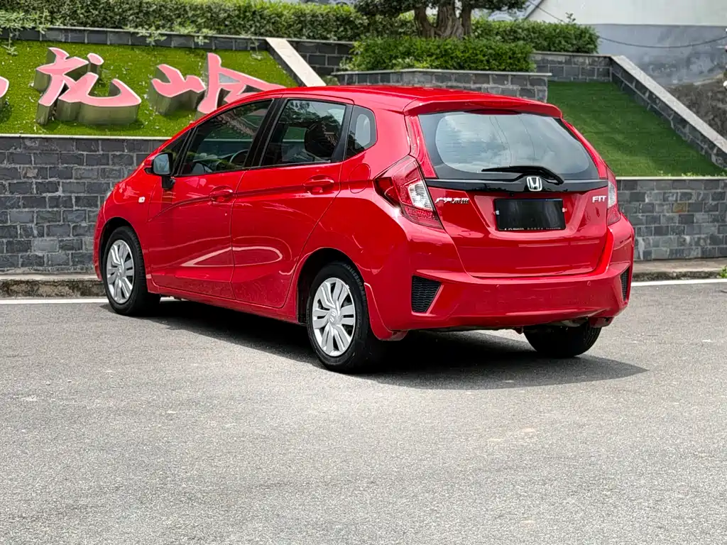 Honda Fit 2016 — фото 9