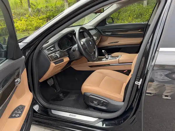 BMW 7 Series 2015