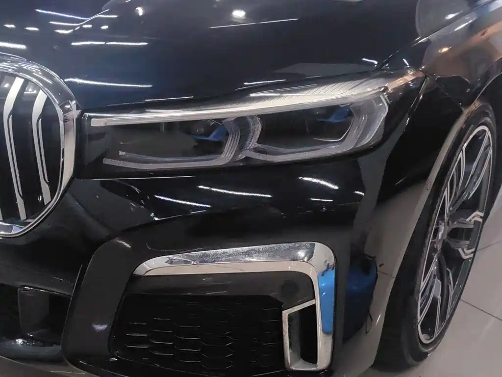 BMW 7 Series 2018 — фото 15
