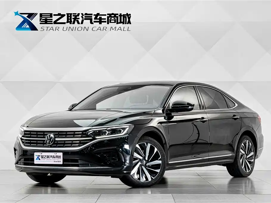 Volkswagen Passat 2023 — фото 1