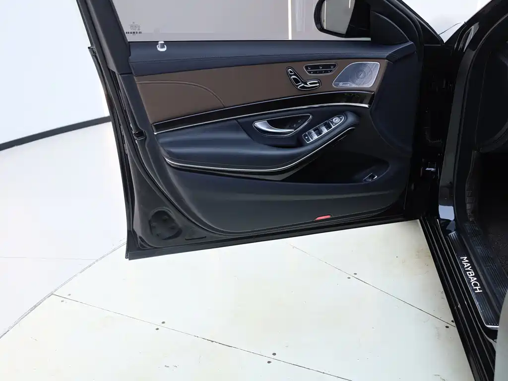 Mercedes-Benz Maybach S-Class 2018 — фото 13