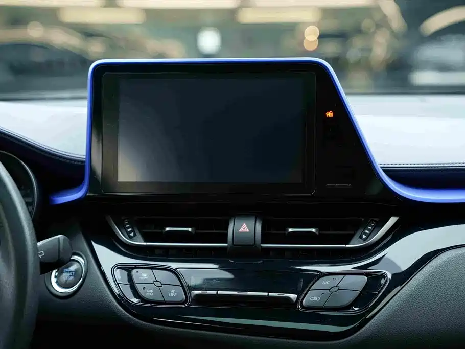 Toyota C-HR 2019 — фото 19